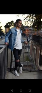 695121243: Chico busca chica en Zaragoza