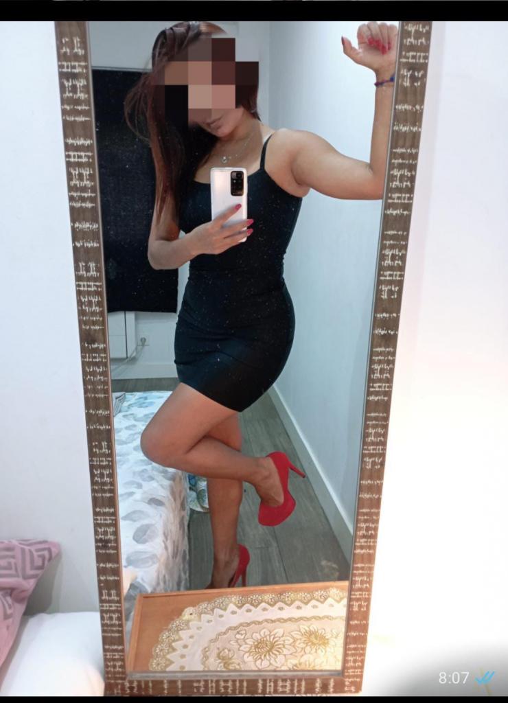 634388270: Chica busca chico en Navarra