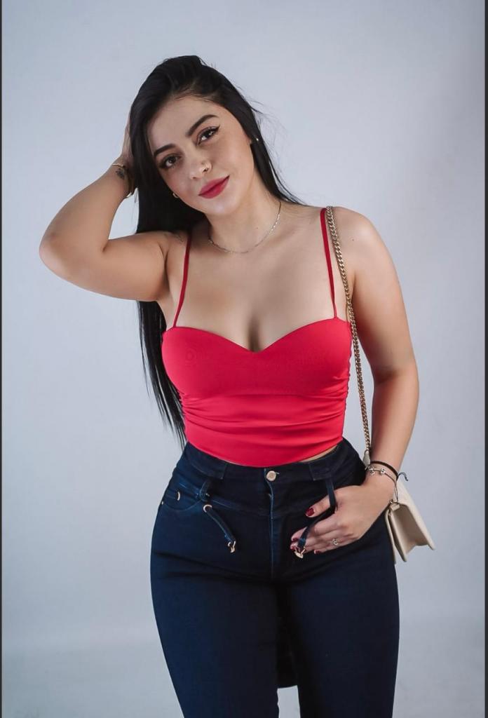 613298276: Chica busca chico en Valencia