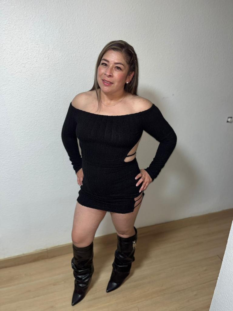 614942254: Chica busca chico en León