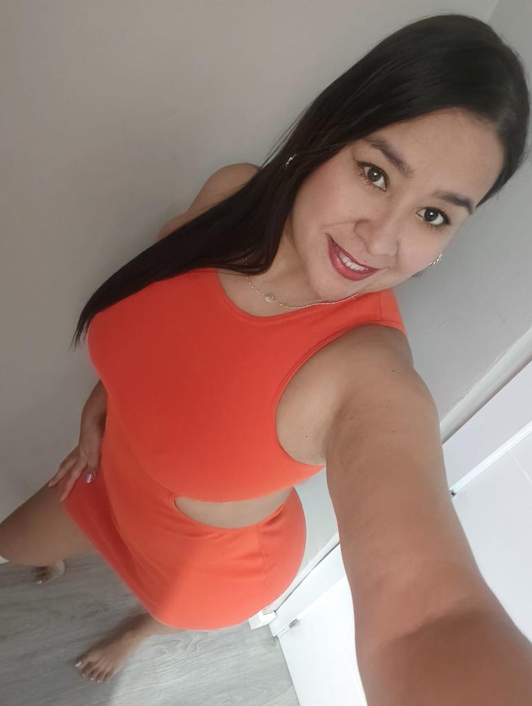 614579814: Chica busca chico en Málaga