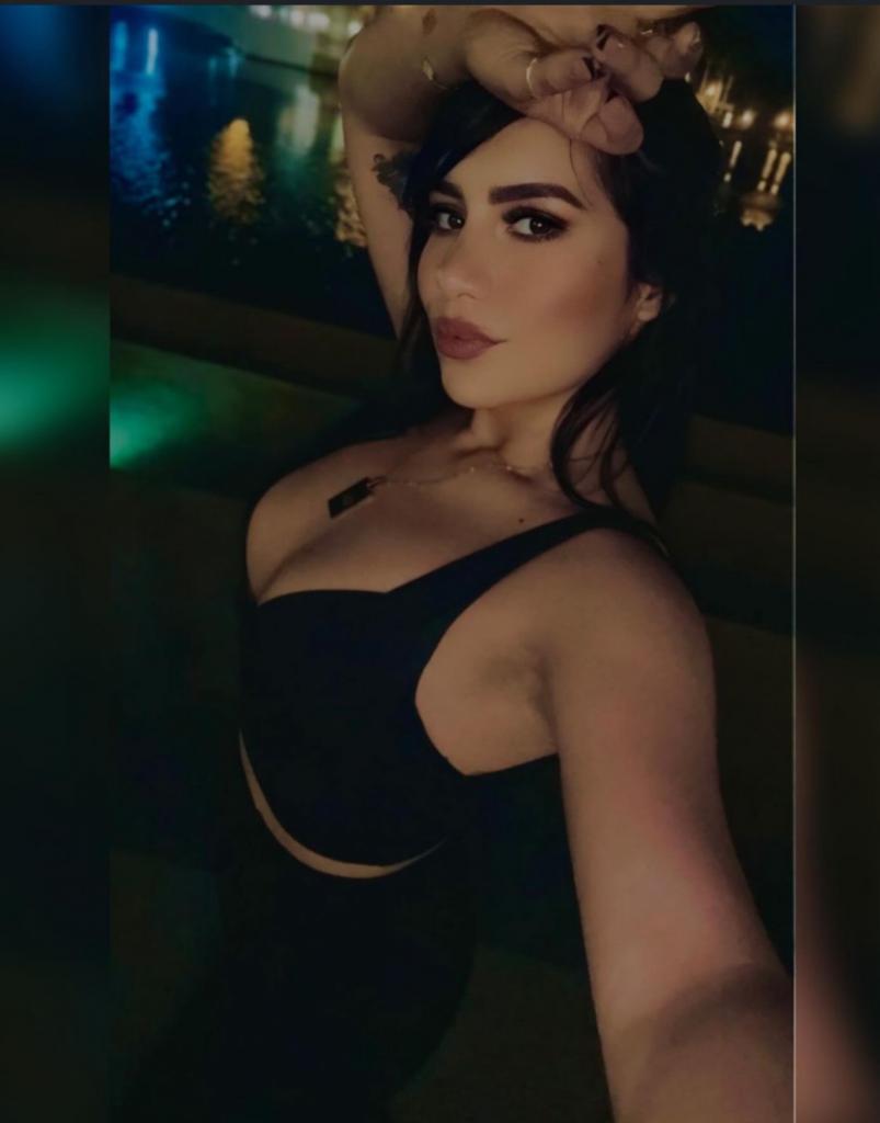 Chica busca chico en Cádiz: 