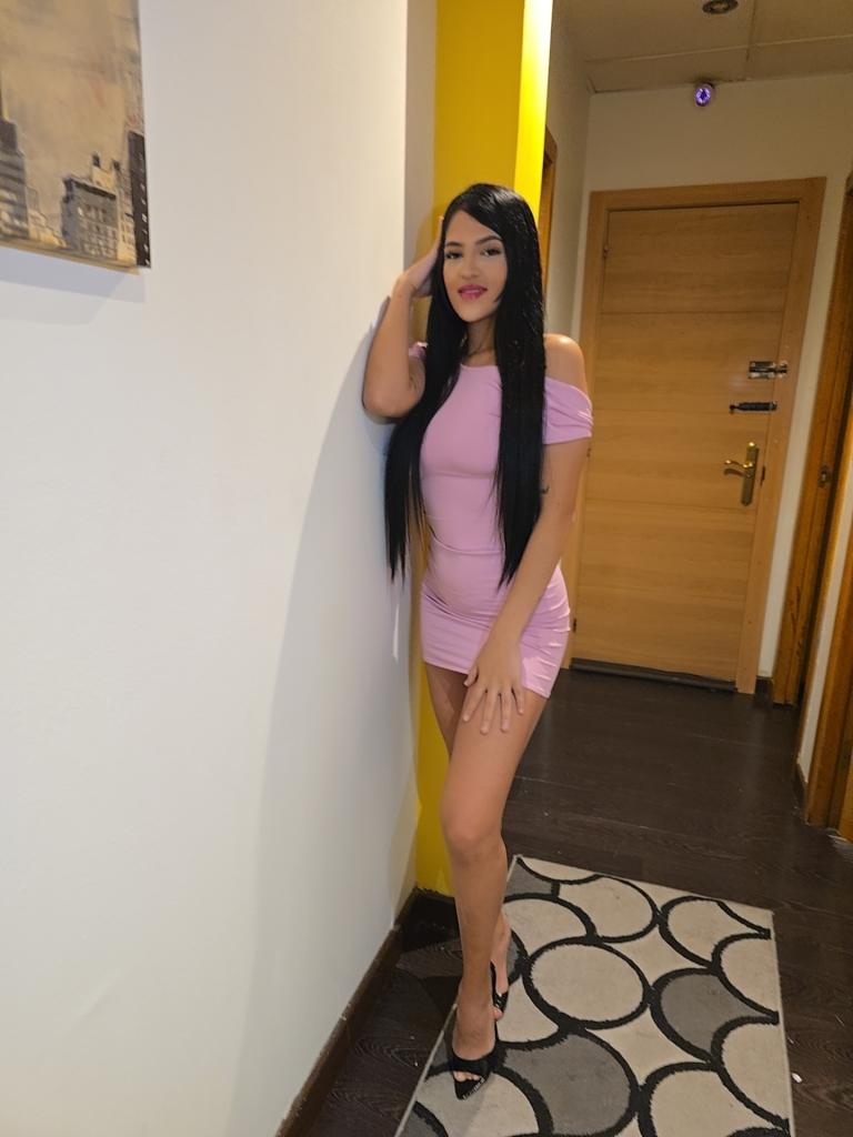 680615957: Chica busca chico en Pontevedra