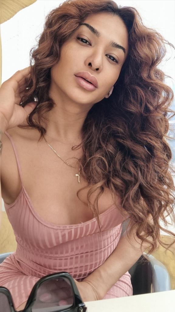 637572750: Transexual en Valencia