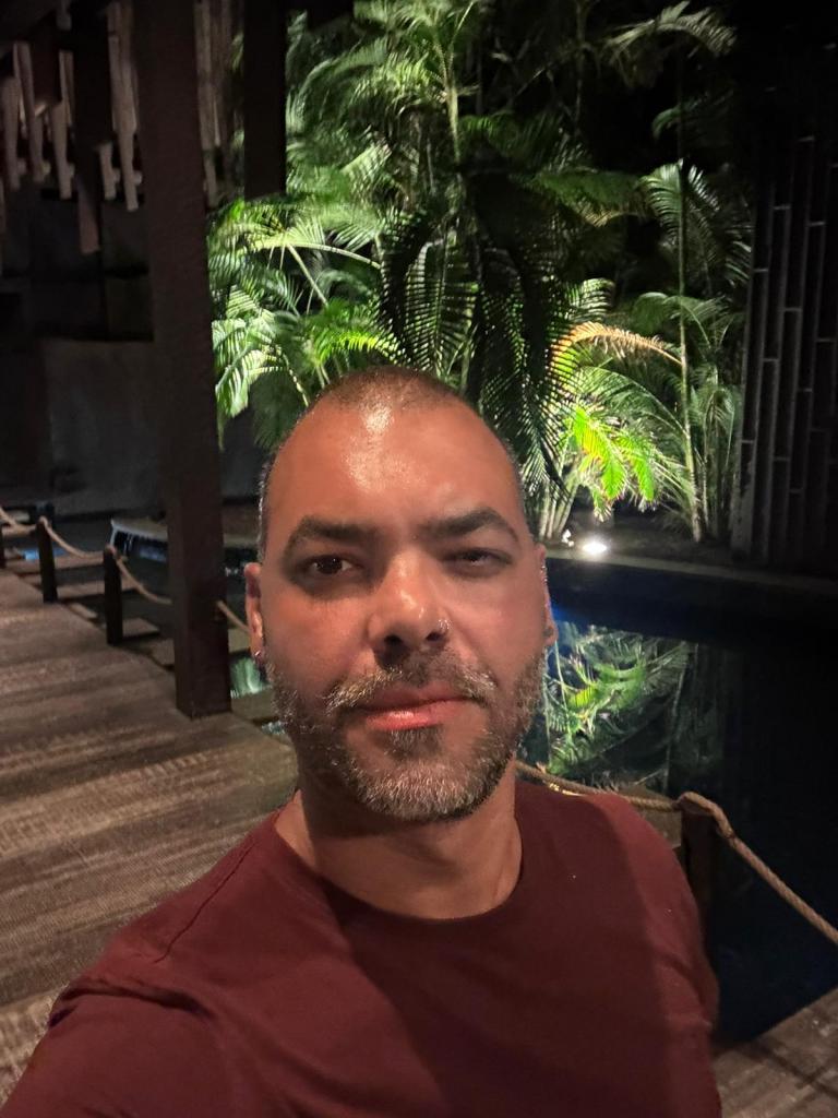 677665168: Chico busca chica en Las Palmas