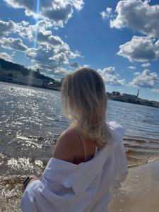 613633991: Chica busca chico en Cantabria