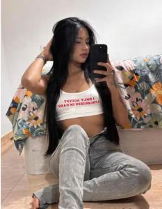 614685810: Chica busca chico en Ibiza