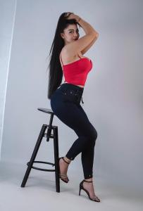 613298276: Chica busca chico en Valencia