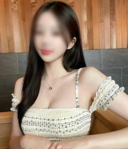 688013833: Chica busca chico en Barcelona
