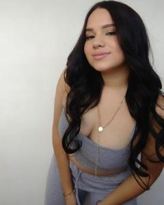 613644906: Chica busca chico en La Coruña