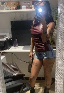 627992013: Chica busca chico en Barcelona