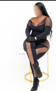 631811539: Chica busca chico en Barcelona