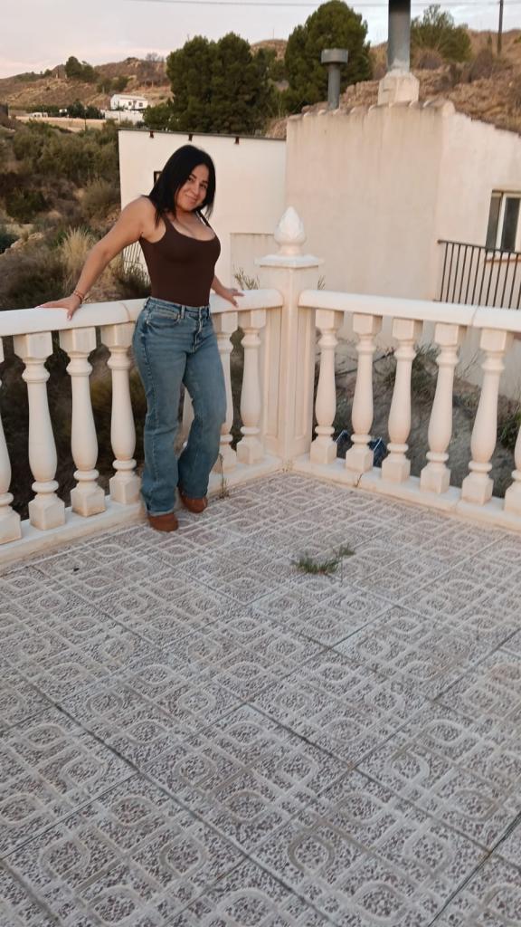 677680640: Chica busca chico en Murcia