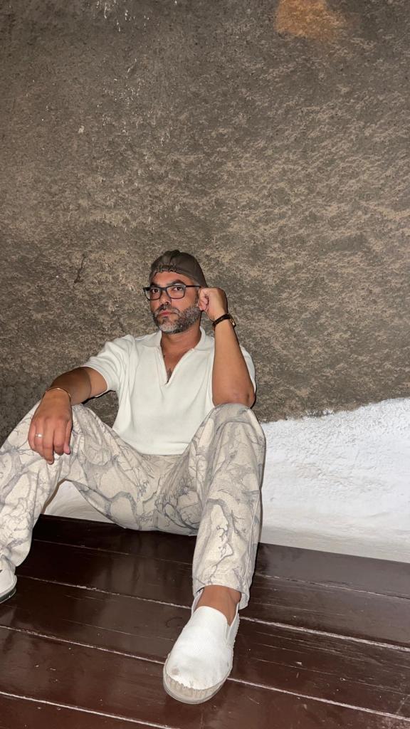 Chico busca chica en Las Palmas: 