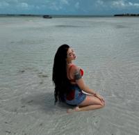 607044324: Chica busca chico en Pontevedra