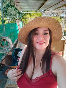 613786445: Chica busca chico en Valencia