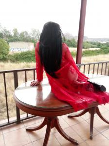 664250222: Chica busca chico en Barcelona