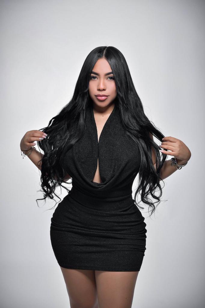 637483501: Chica busca chico en Granada