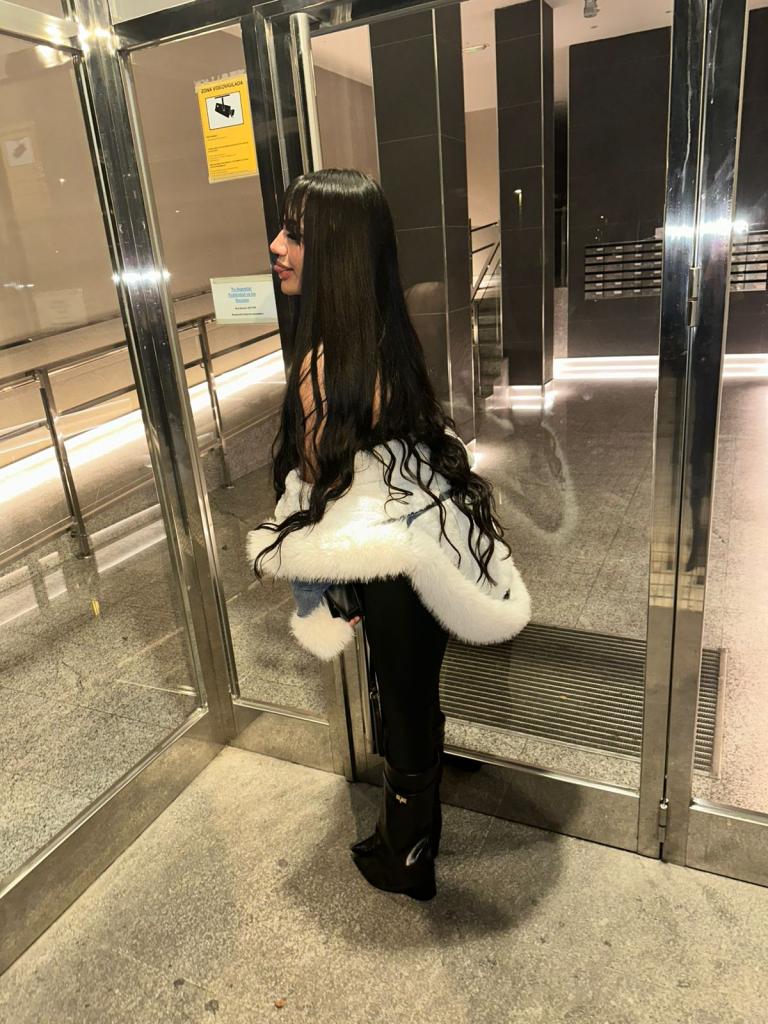 614668047: Travesti en Granada