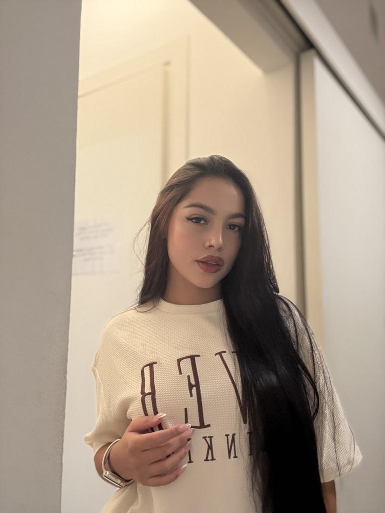 641944846: Chica busca chico en Granada