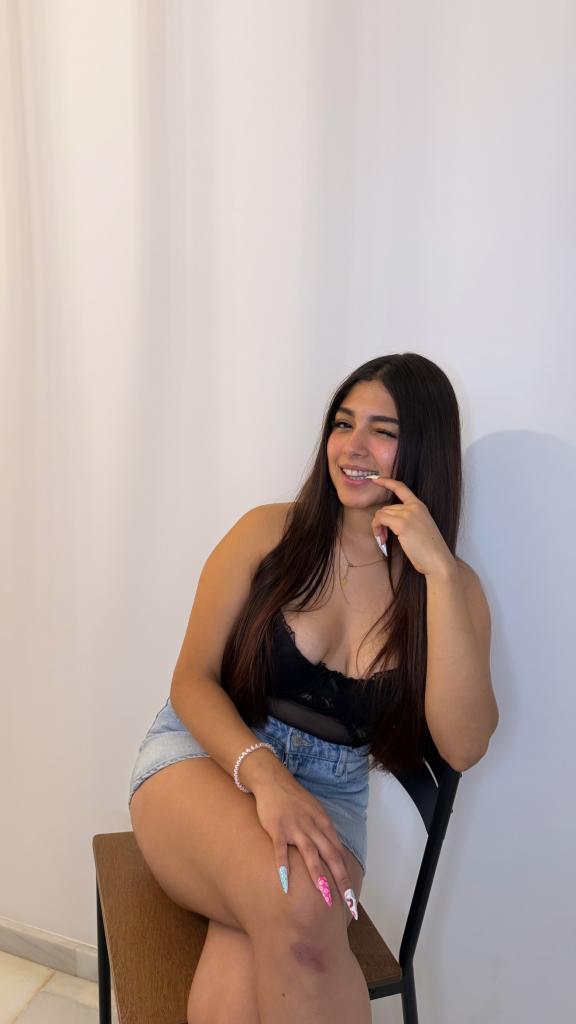 Chica busca chico en Cádiz: 