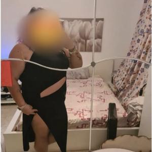 642367798: Chica busca chico en Sevilla