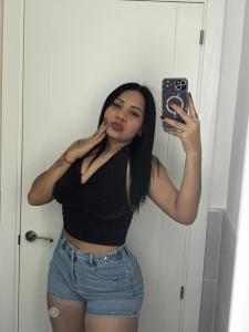 611350709: Chica busca chico en Cádiz