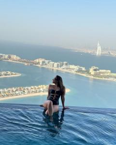 680694360: Chica busca chico en Madrid