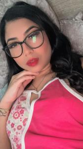 661120993: Chica busca chico en Barcelona