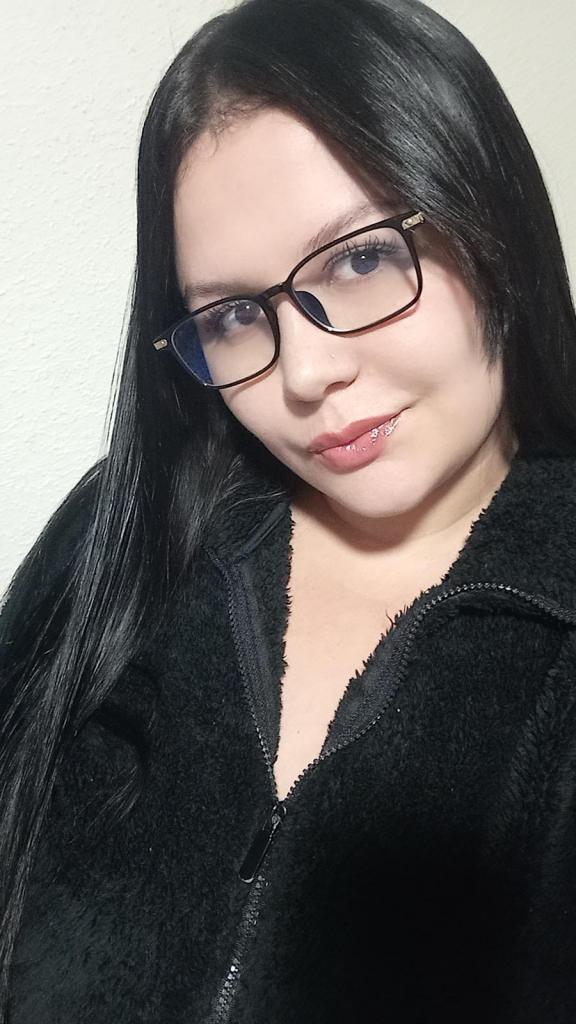 613850777: Chica busca chico en Barcelona