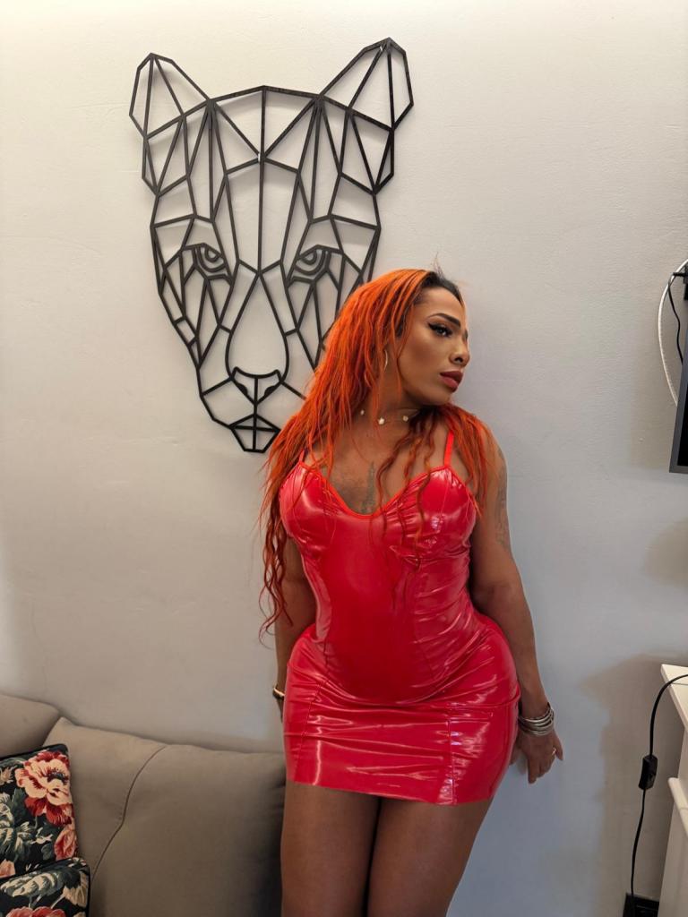 614559833: Travesti en Asturias