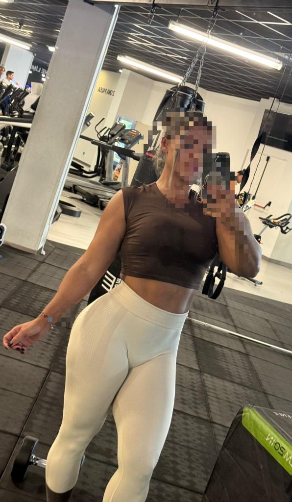 624978223: Chica busca chico en Lugo