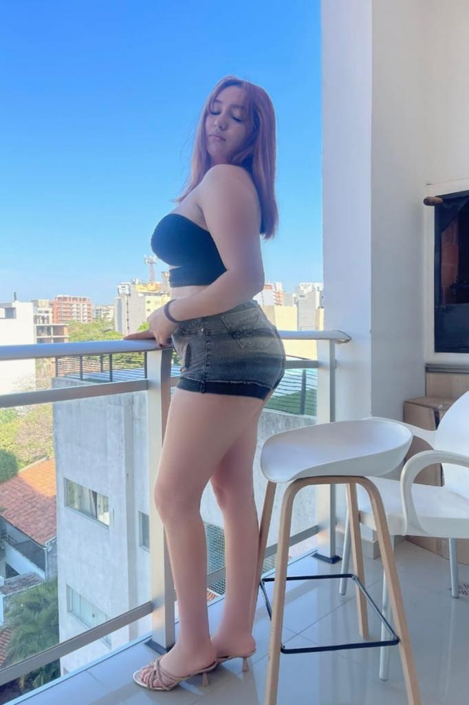 631382591: Chica busca chico en Pontevedra