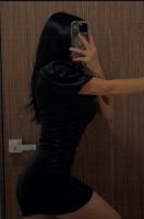 613967170: Chica busca chico en Sevilla