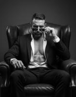 676980179: Chico busca chica en Sevilla