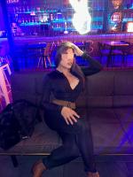 624543221: Chica busca chico en Madrid