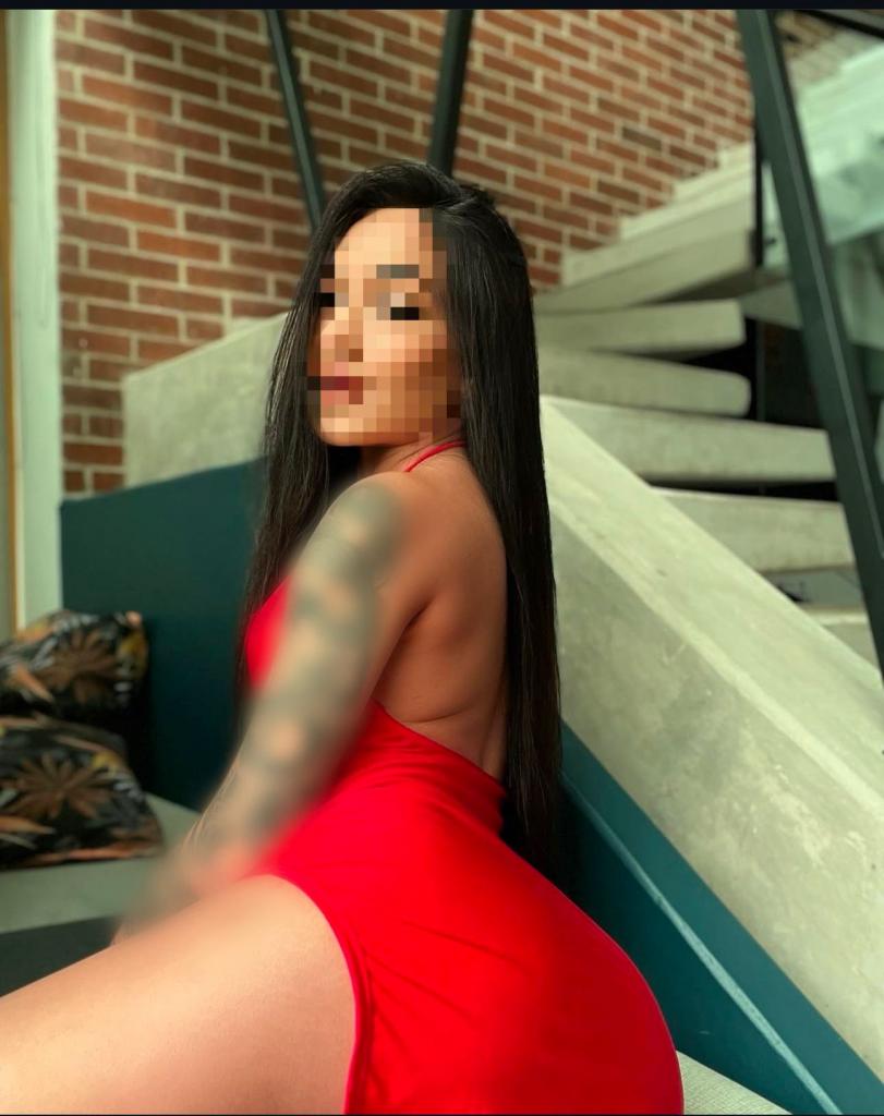 611353298: Chica busca chico en Murcia