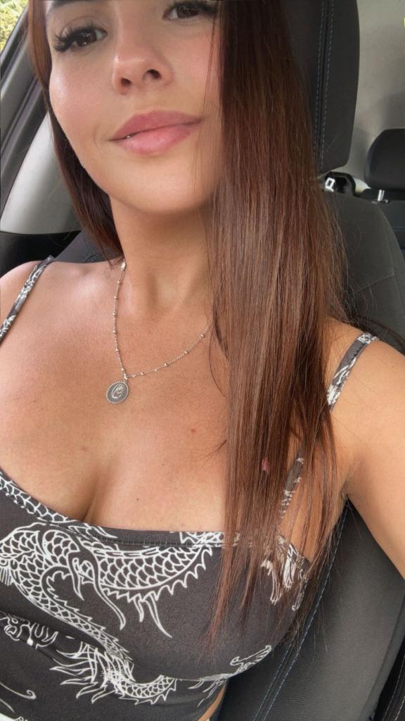 Chica busca chico en Málaga: Chica busca chico