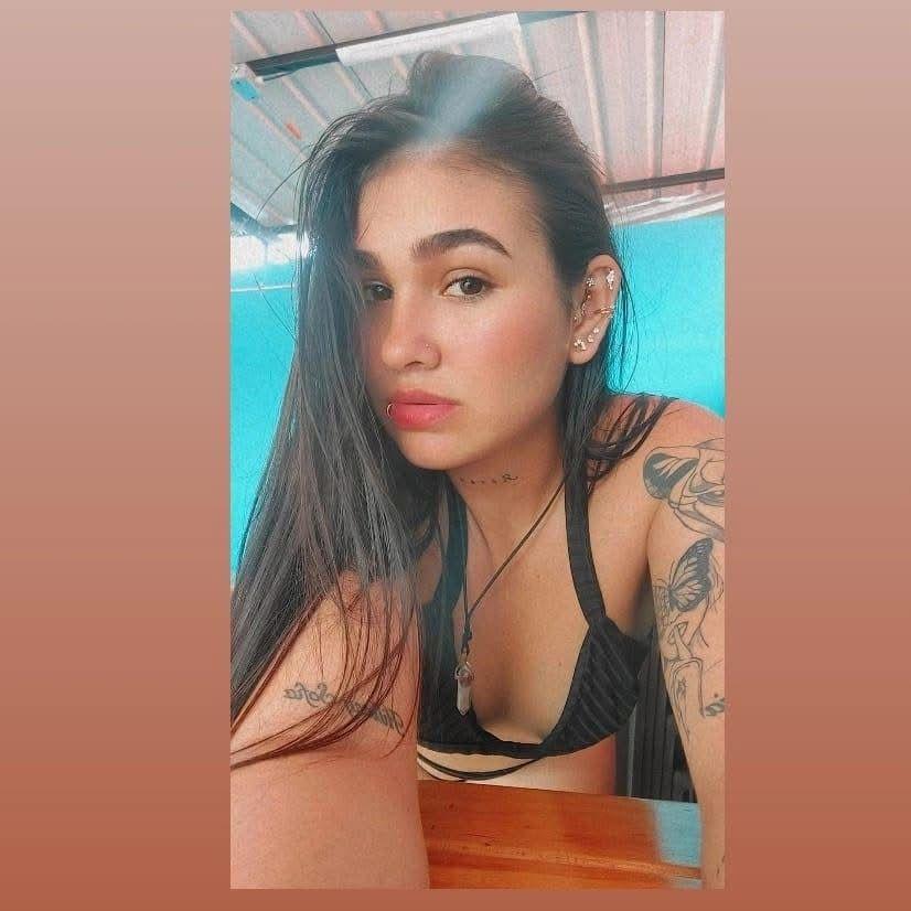 Chica busca chico en Almería: 