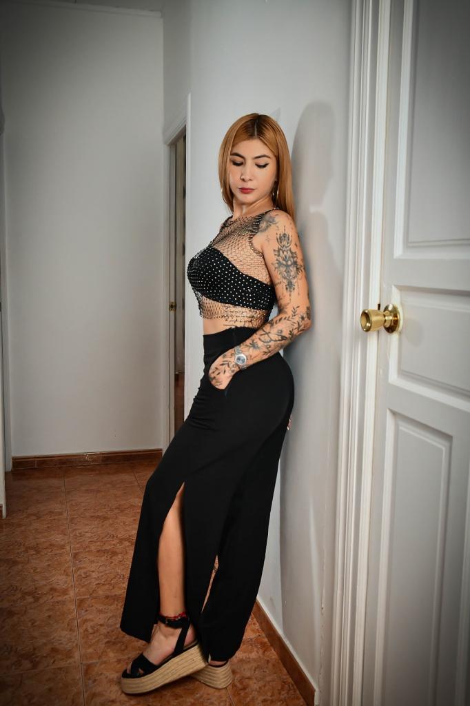 630387641: Chica busca chico en Murcia