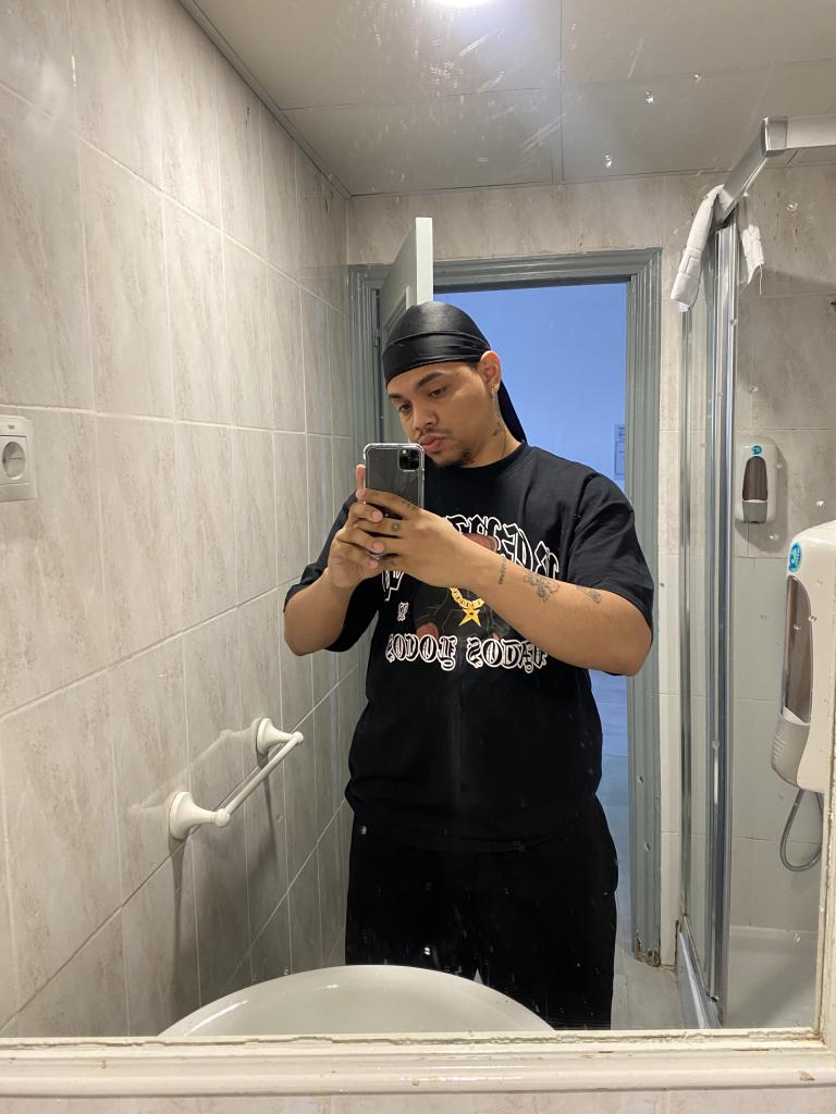 697730655: Chico busca chica en Madrid