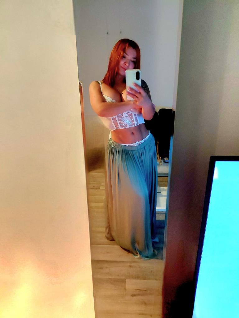 633076568: Chica busca chico en Valencia