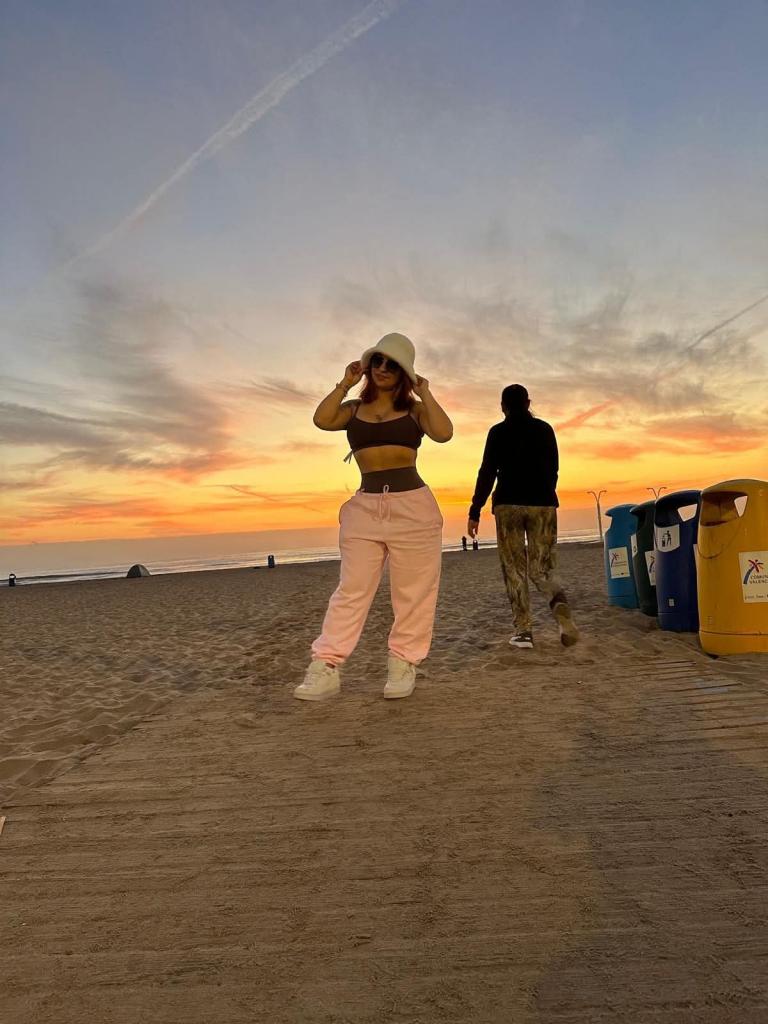 633076568: Chica busca chico en Valencia