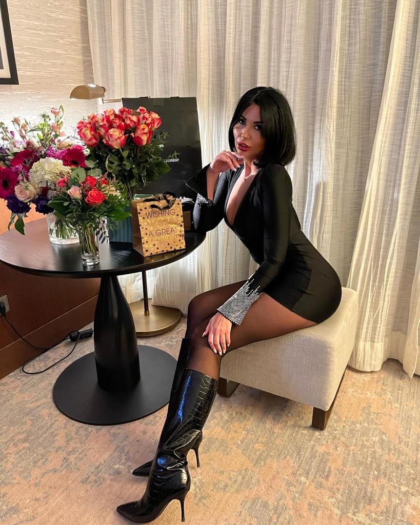 644720357: Chica busca chico en Madrid