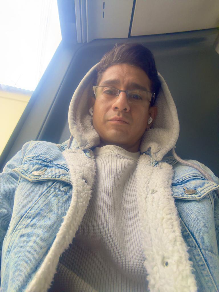 633073060: Chico busca chica en Madrid