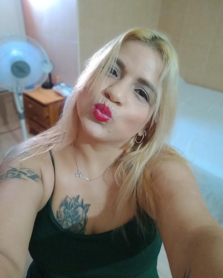 633357792: Chica busca chico en Murcia