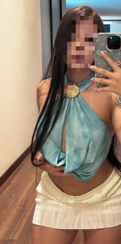623345083: Chica busca chico en La Coruña