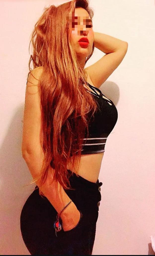 Chica busca chico en Almería: 