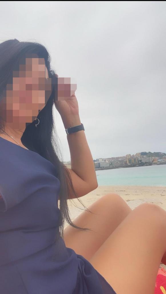 643546178: Chica busca chico en La Coruña