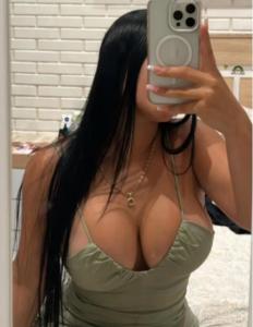 645503271: Chica busca chico en La Coruña